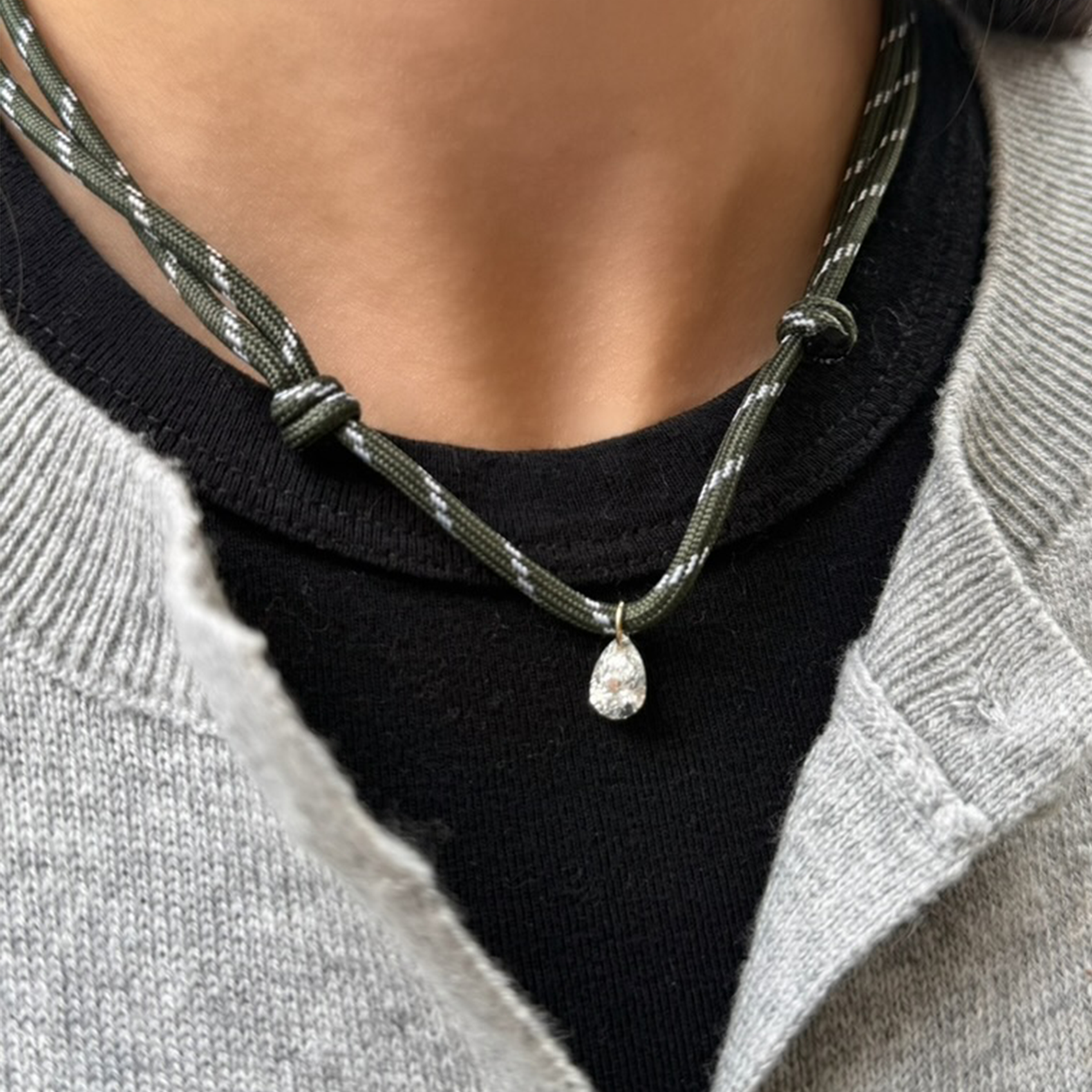 The paracord is back